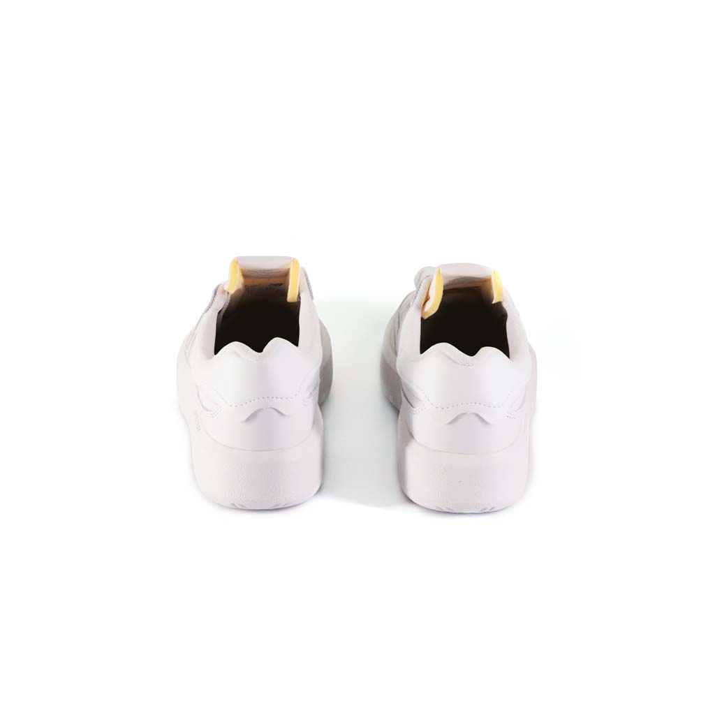 New Balance 302 Total White